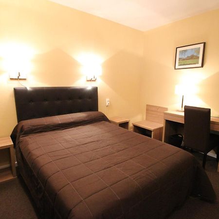 Hotel Le Valaurie Saint-Nazaire  Екстериор снимка