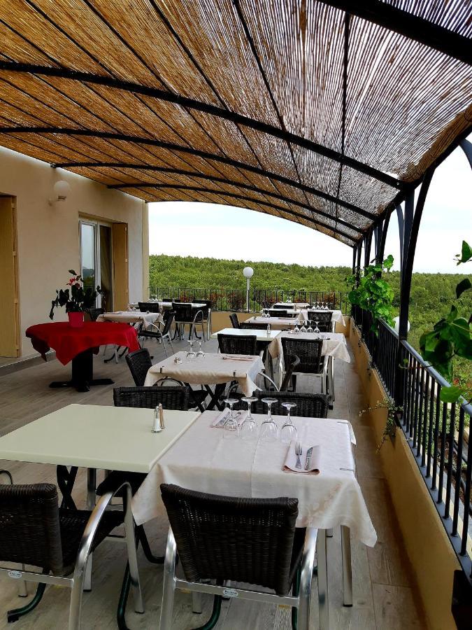 Hotel Le Valaurie Saint-Nazaire  Екстериор снимка