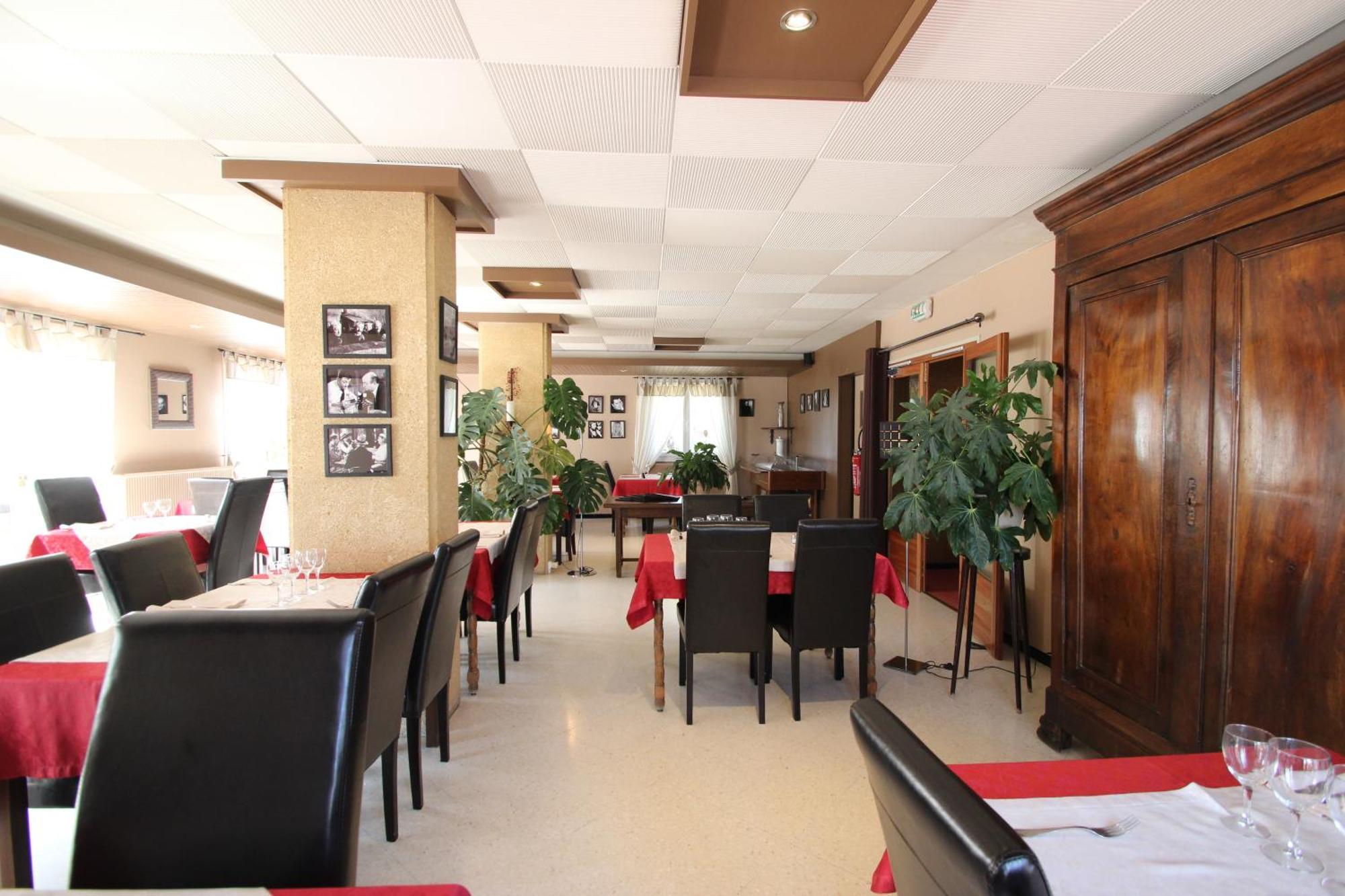 Hotel Le Valaurie Saint-Nazaire  Екстериор снимка