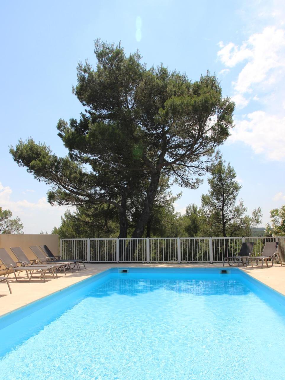 Hotel Le Valaurie Saint-Nazaire  Екстериор снимка